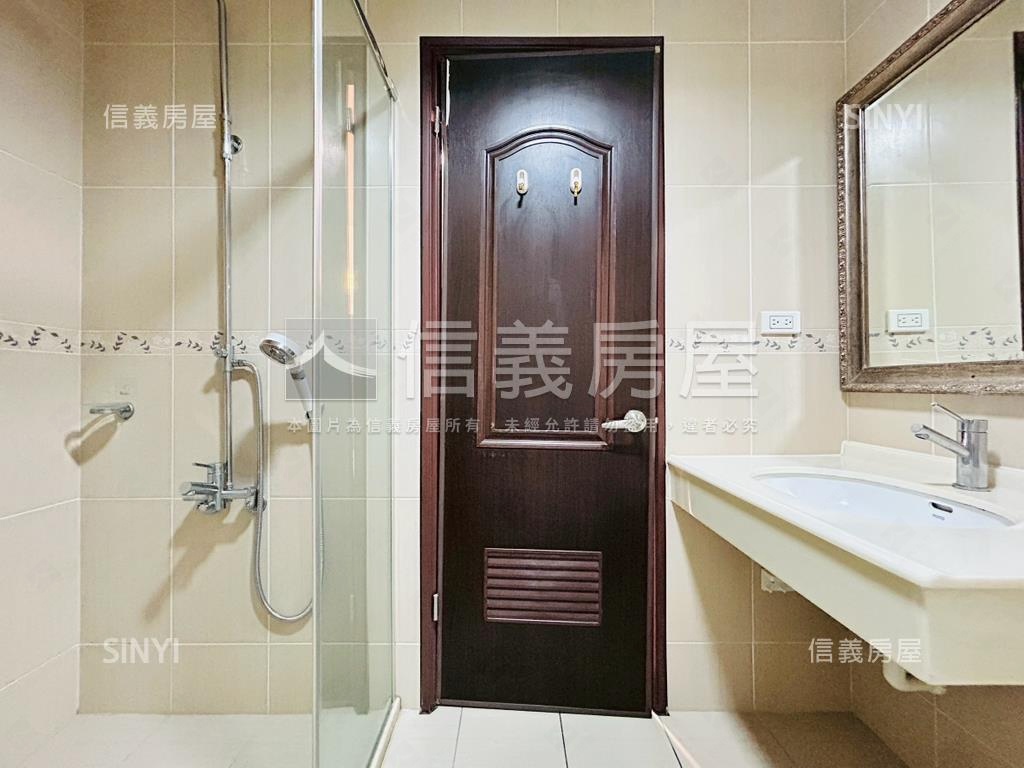 新浦東‧朝南‧中庭三房房屋室內格局與周邊環境