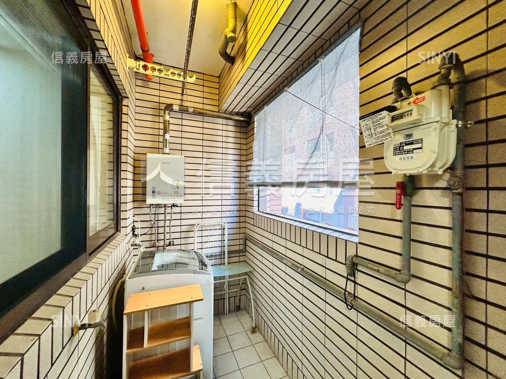 新浦東‧朝南‧中庭三房房屋室內格局與周邊環境
