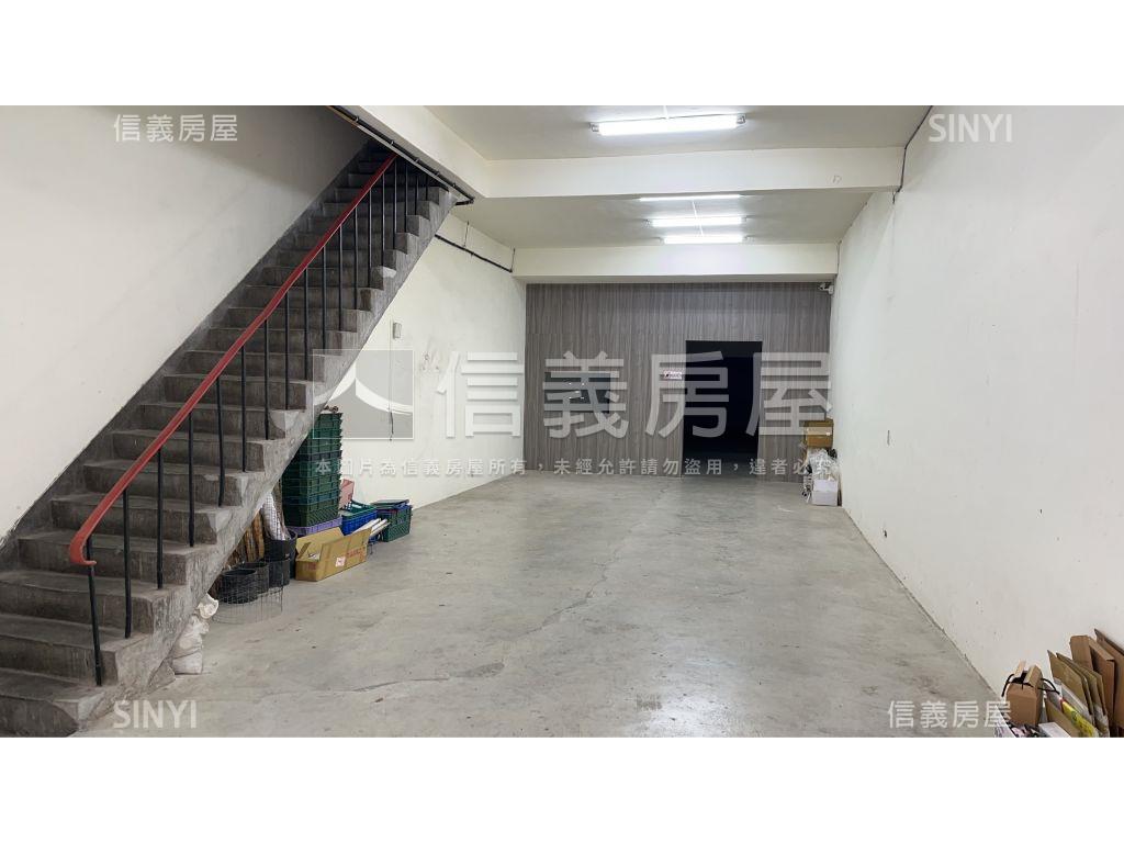 中興北【透天廠房】免整理房屋室內格局與周邊環境