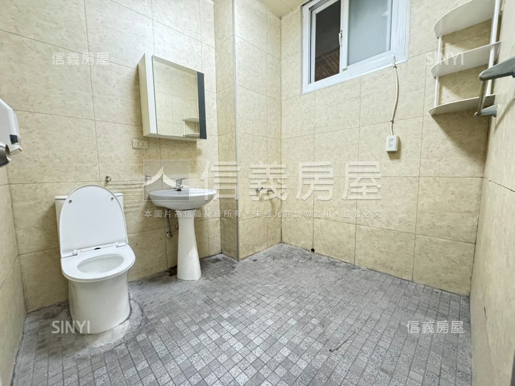 誠售近捷運北藝美一樓房屋室內格局與周邊環境