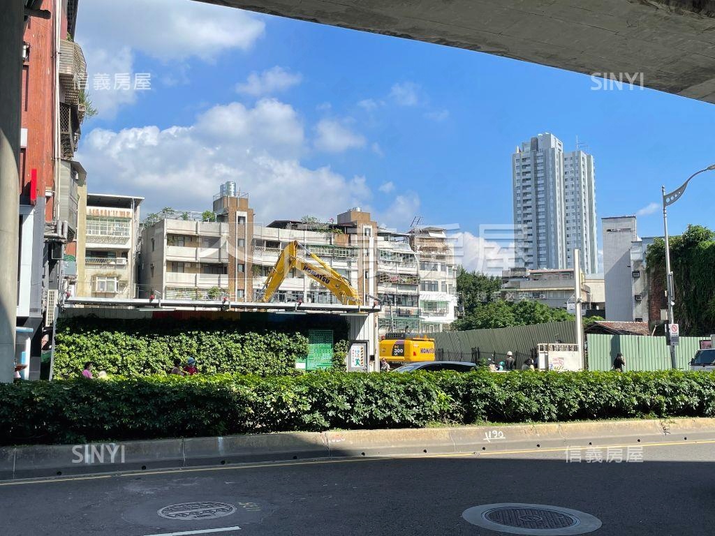 基泰碧湖２房坡平房屋室內格局與周邊環境