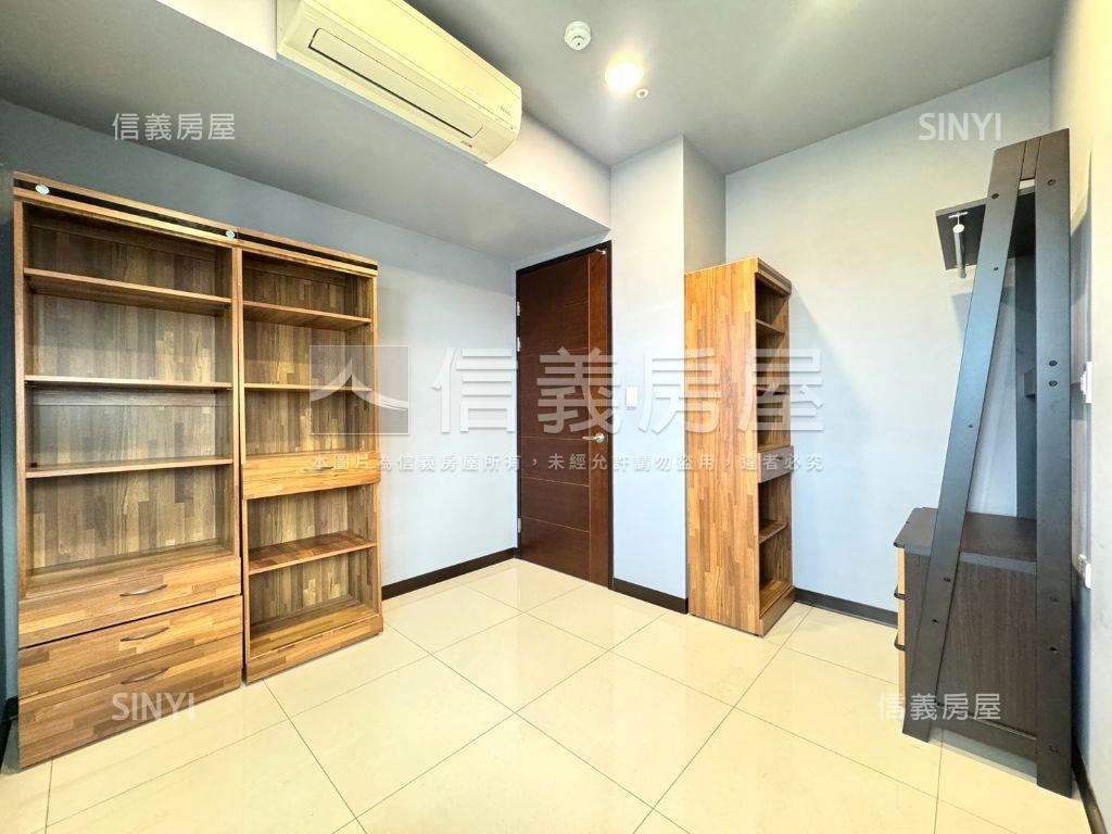 世紀雙星高樓景觀２房平車房屋室內格局與周邊環境