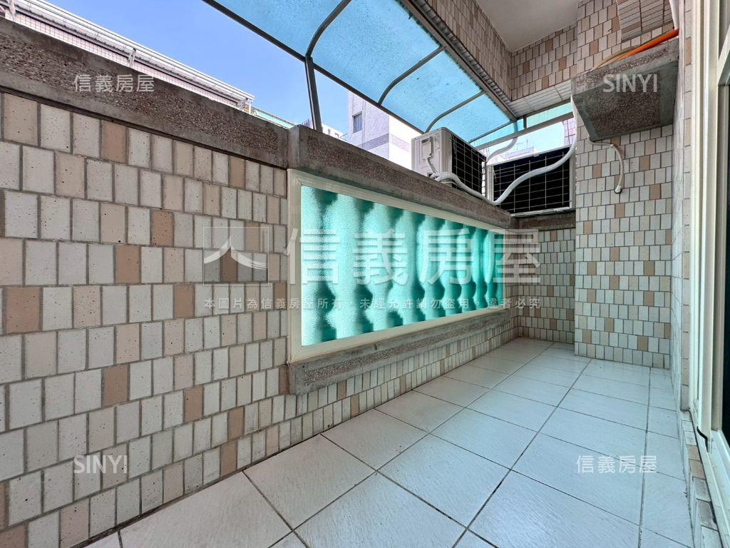 近捷運超美四房平車房屋室內格局與周邊環境