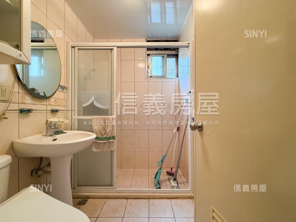 【新接】北醫獨棟三房車位房屋室內格局與周邊環境