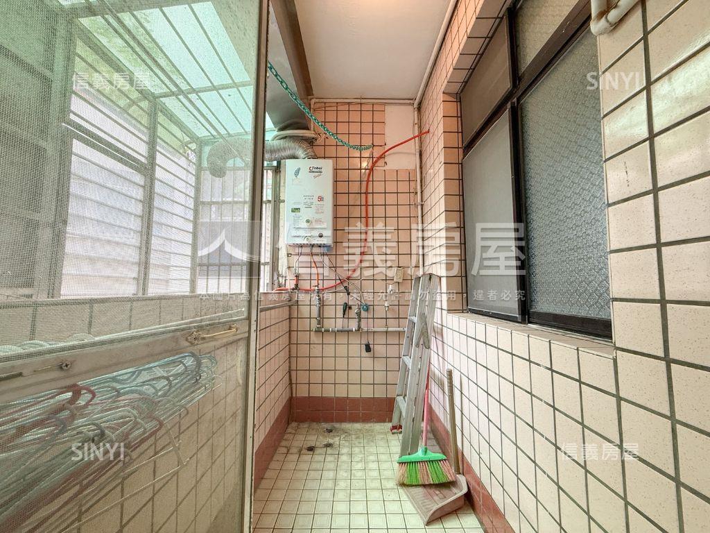 【新接】北醫獨棟三房車位房屋室內格局與周邊環境