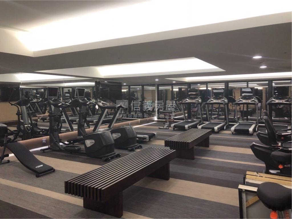 全坤威峰稀有釋出房屋室內格局與周邊環境