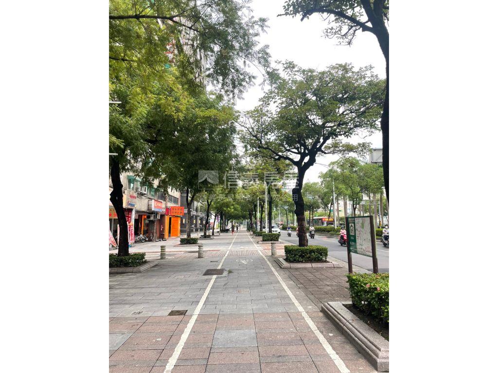 全坤威峰稀有釋出房屋室內格局與周邊環境