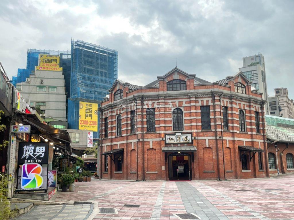 全坤威峰稀有釋出房屋室內格局與周邊環境