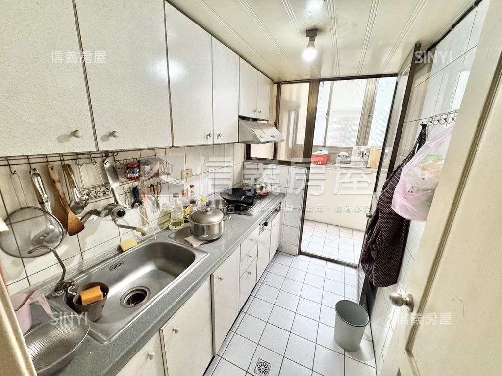 ⭐專任⭐廣泰路挑高美寓房屋室內格局與周邊環境