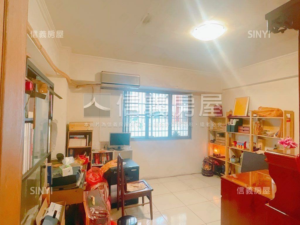 俗！近新光三越１－３樓店房屋室內格局與周邊環境