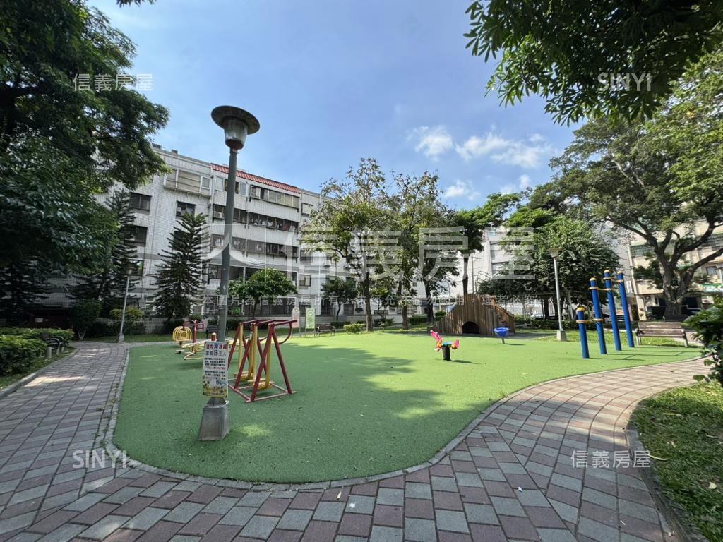 俗！近新光三越１－３樓店房屋室內格局與周邊環境