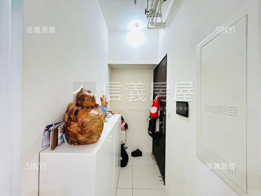 輕軌橋繫一森原大橋兩房房屋室內格局與周邊環境