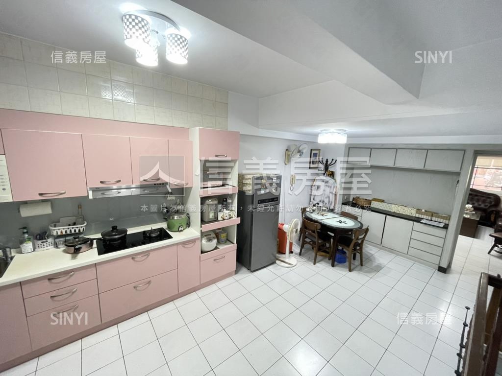 近獅甲捷運正三樓騎樓店住房屋室內格局與周邊環境