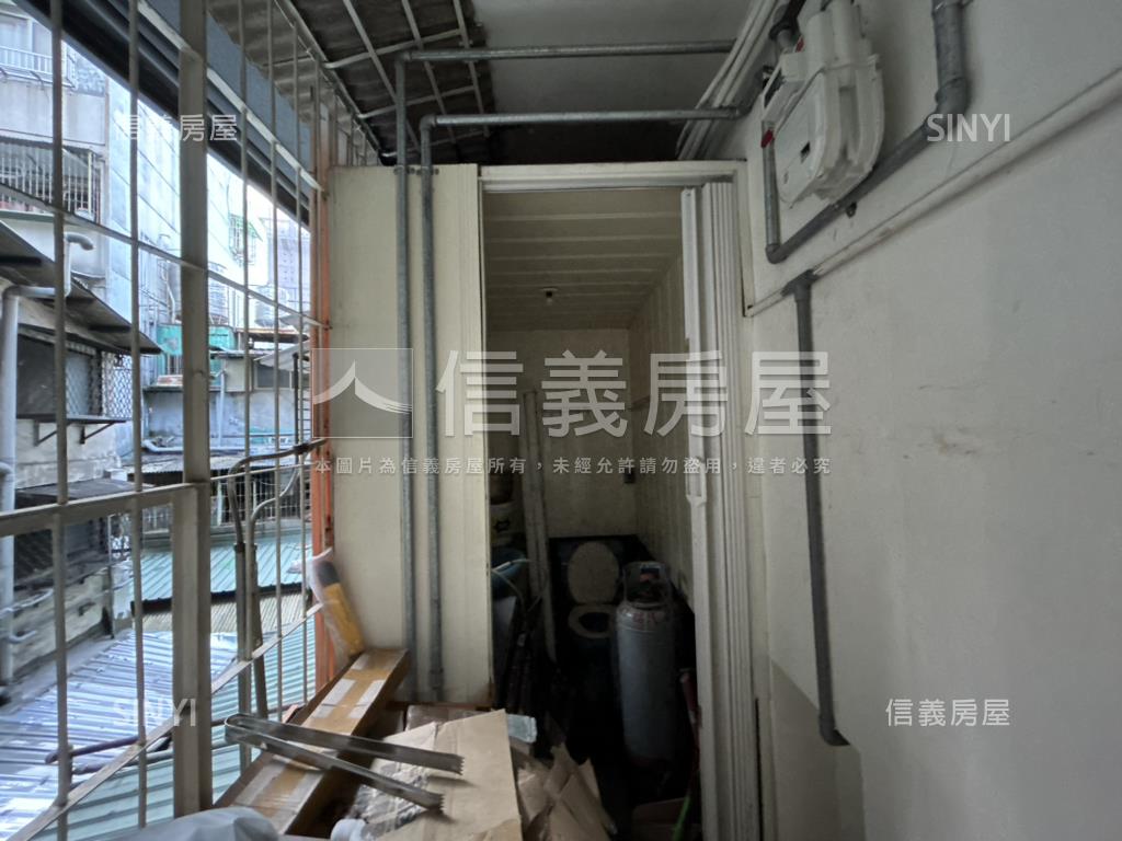 寶興稀有邊間２樓房屋室內格局與周邊環境