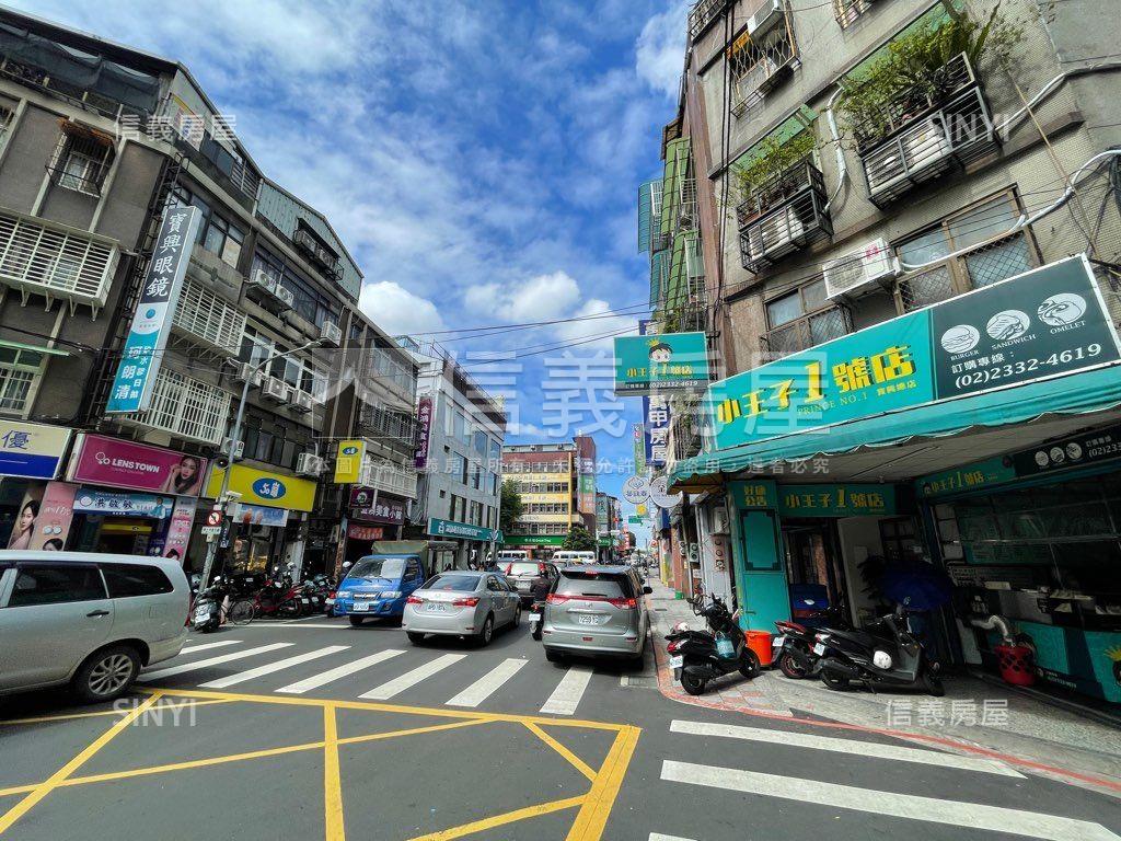寶興稀有邊間２樓房屋室內格局與周邊環境