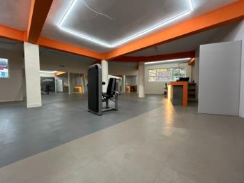 寶興稀有邊間２樓