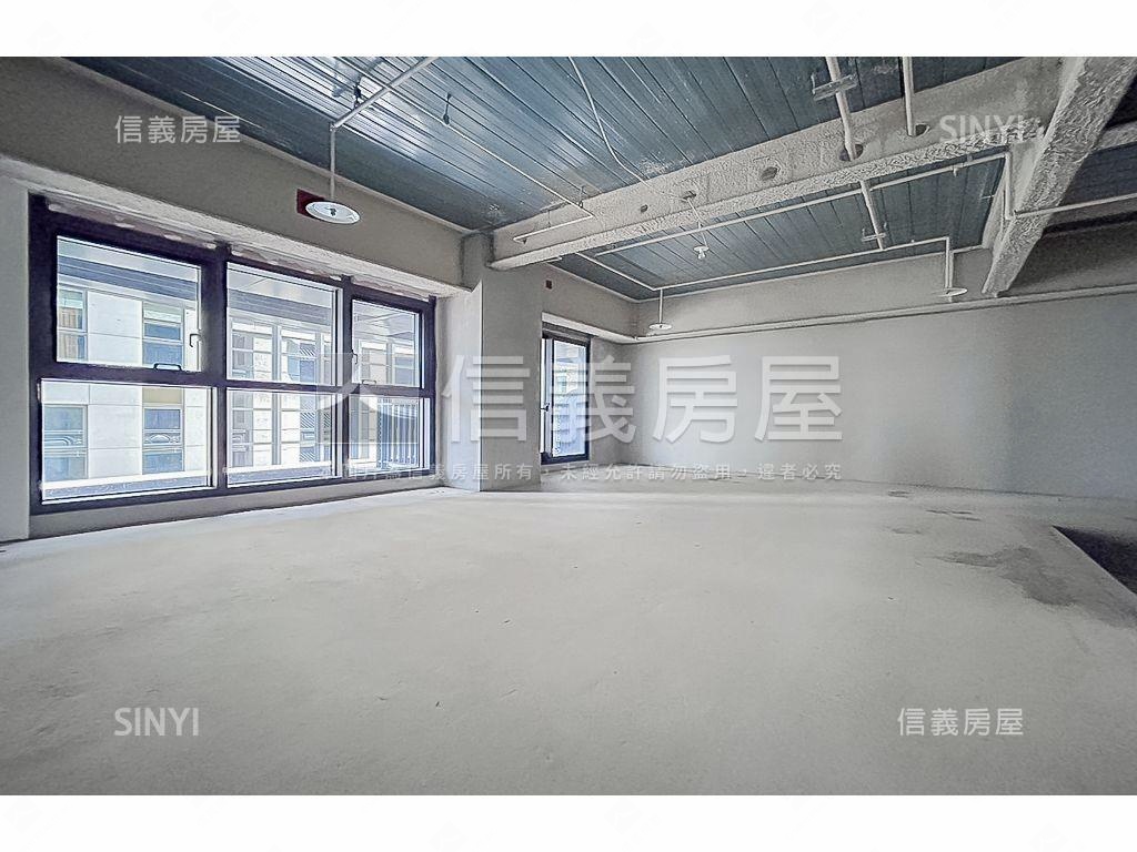 台中帝寶高樓平面車位房屋室內格局與周邊環境