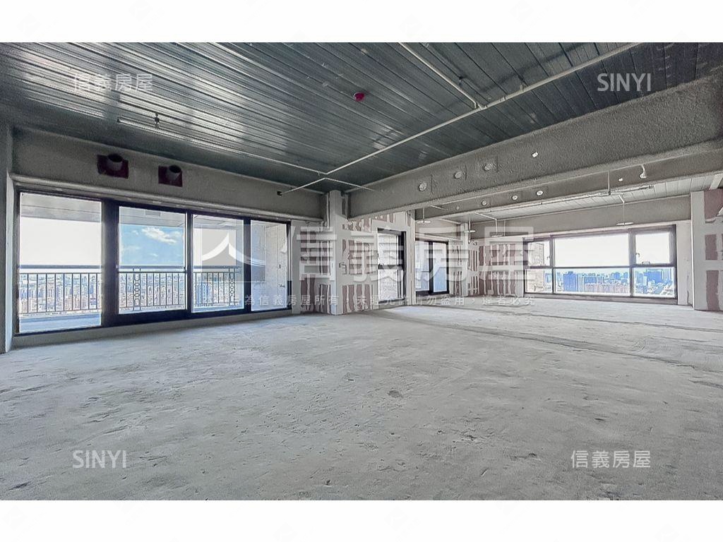 台中帝寶高樓平面車位房屋室內格局與周邊環境