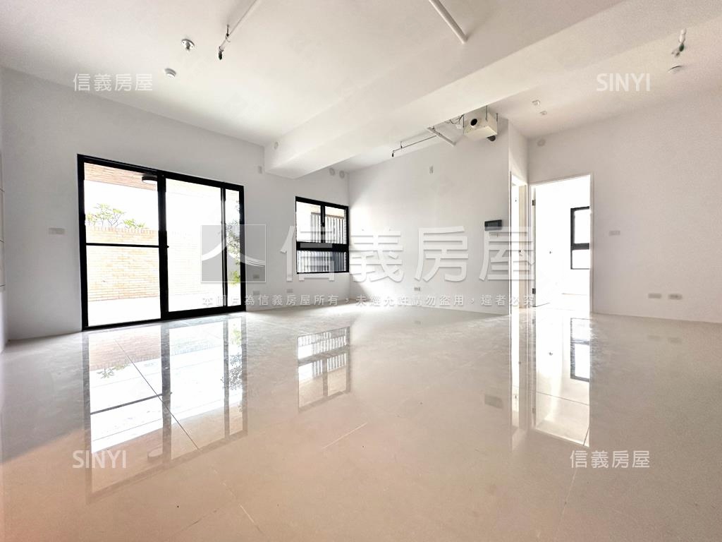 喜歡露臺的您～這間必看房屋室內格局與周邊環境