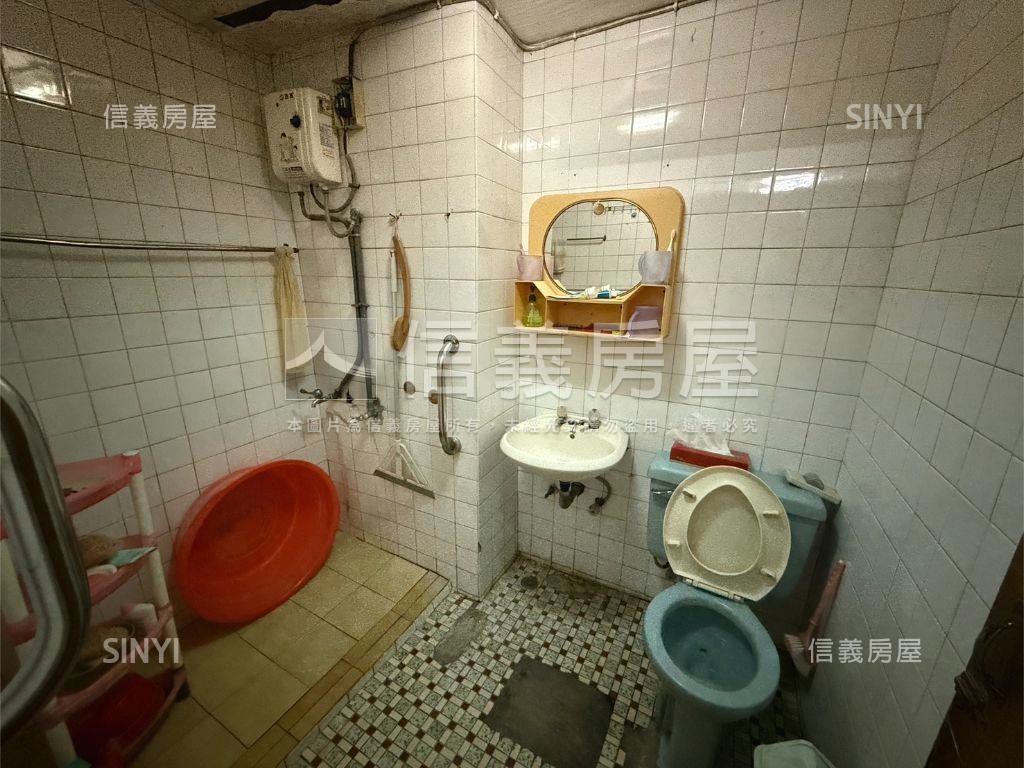 土庫家樂福商圈２樓公寓房屋室內格局與周邊環境
