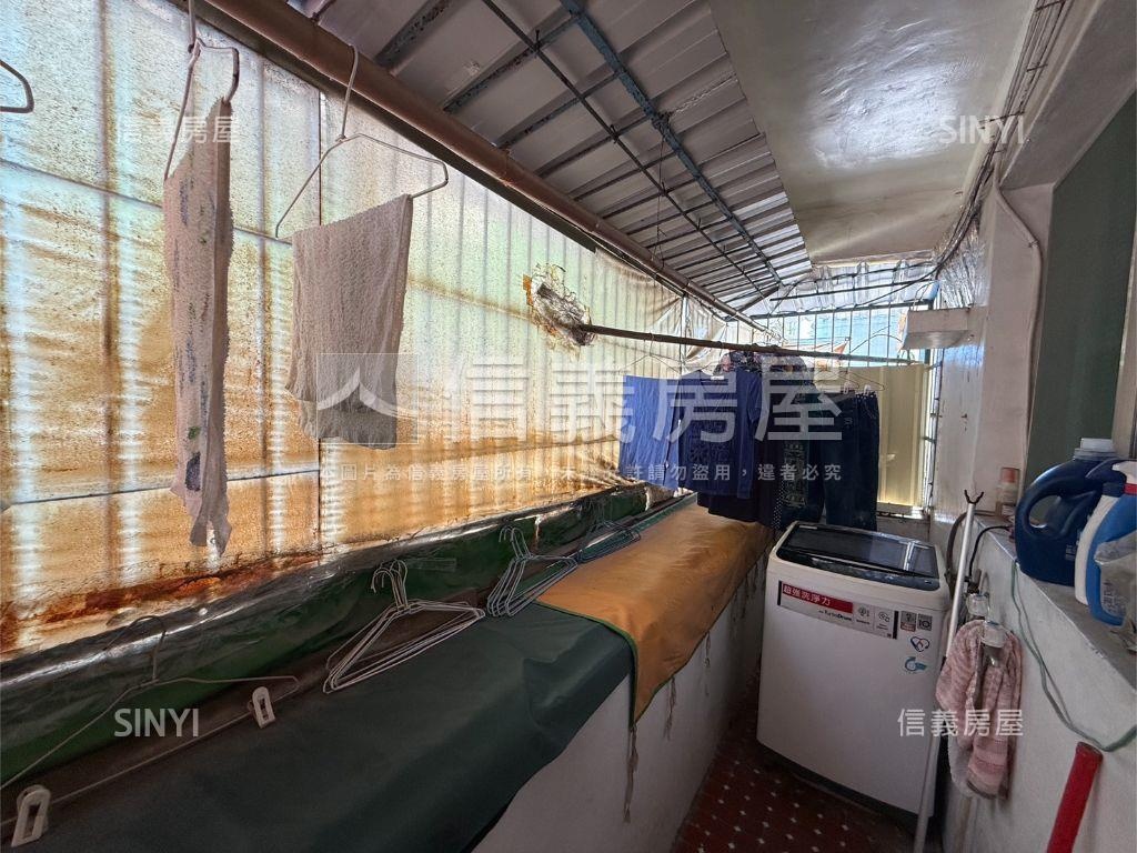 土庫家樂福商圈２樓公寓房屋室內格局與周邊環境