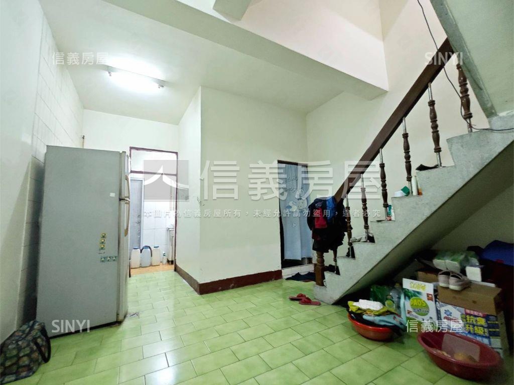 安泰街好停車透天房屋室內格局與周邊環境