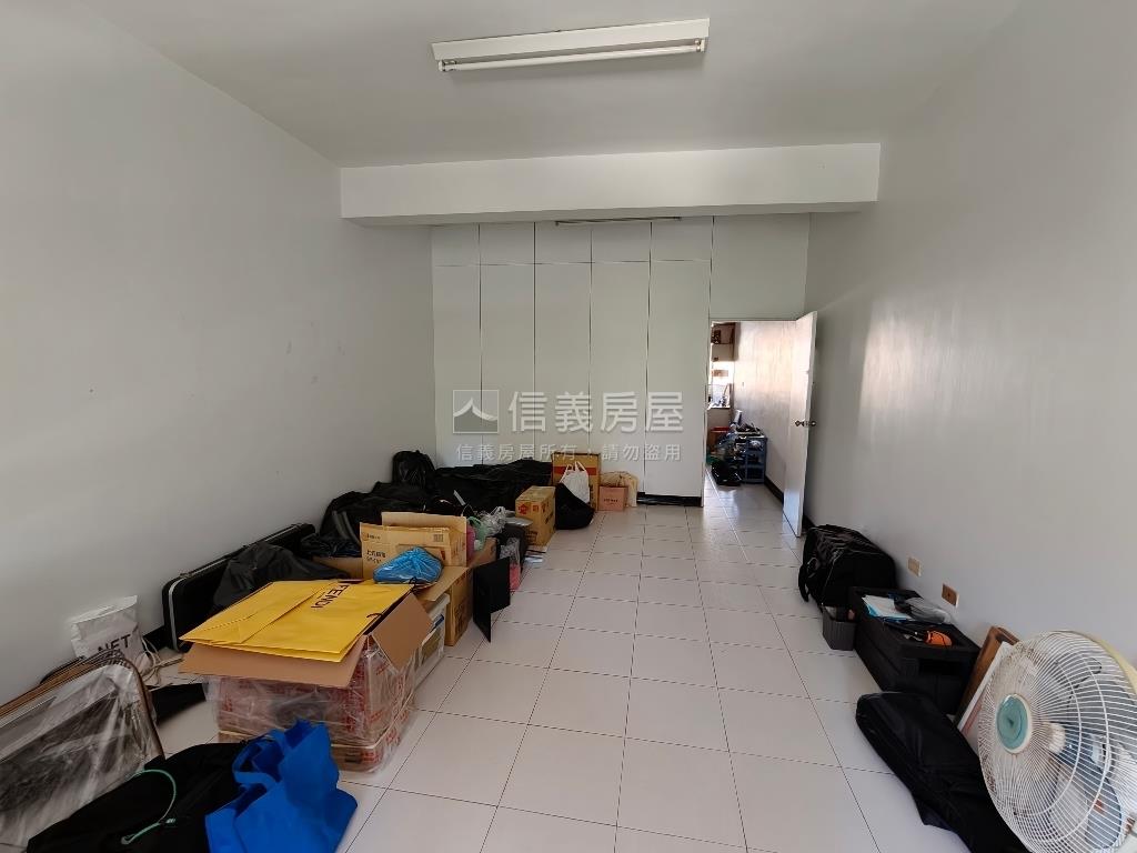 讚！三多林森正路五樓透店房屋室內格局與周邊環境