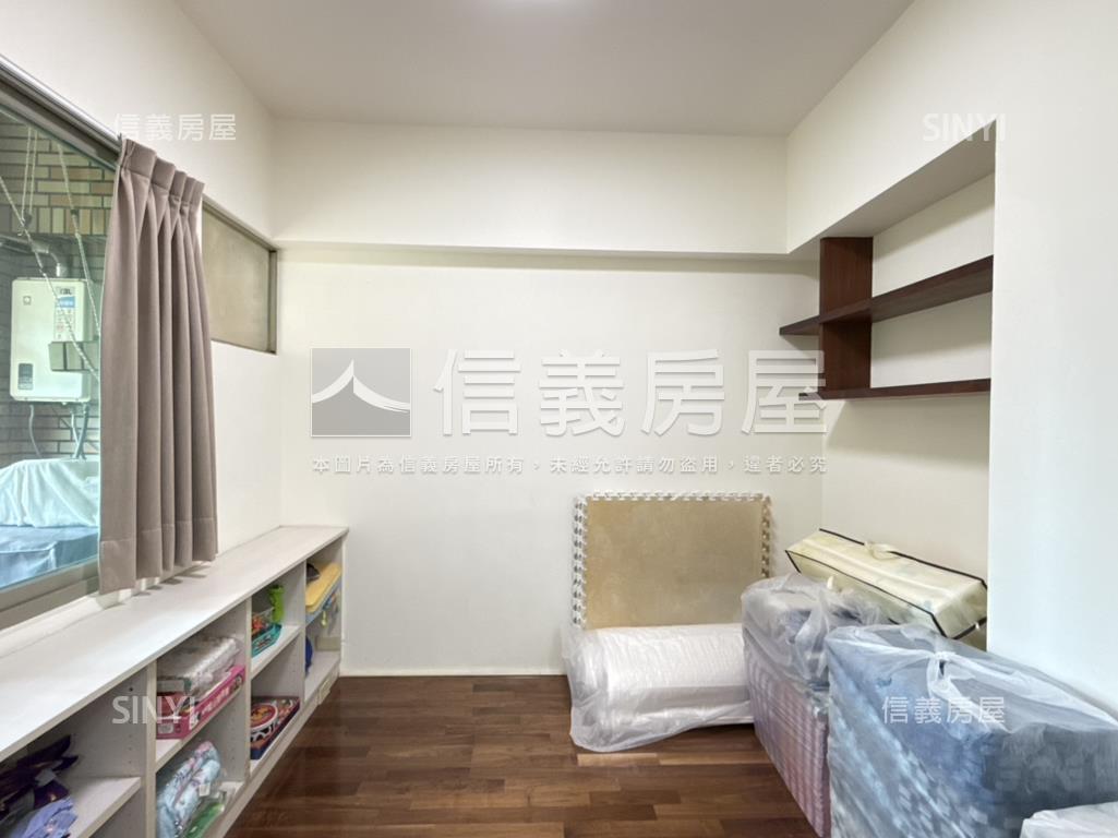 熱帶嶼典雅３房平車房屋室內格局與周邊環境