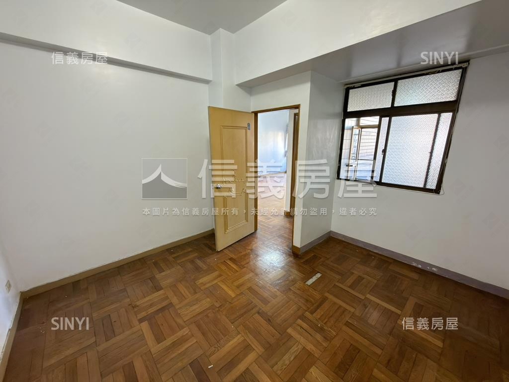 近溫州公園香榭三房車位房屋室內格局與周邊環境