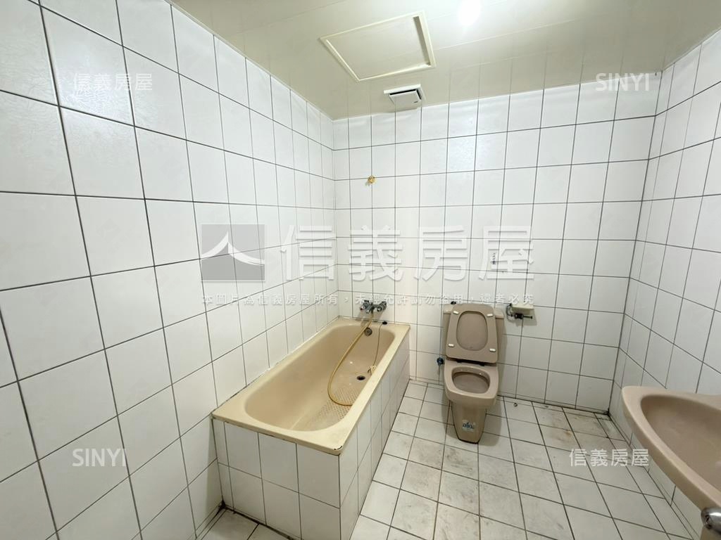 近溫州公園香榭三房車位房屋室內格局與周邊環境