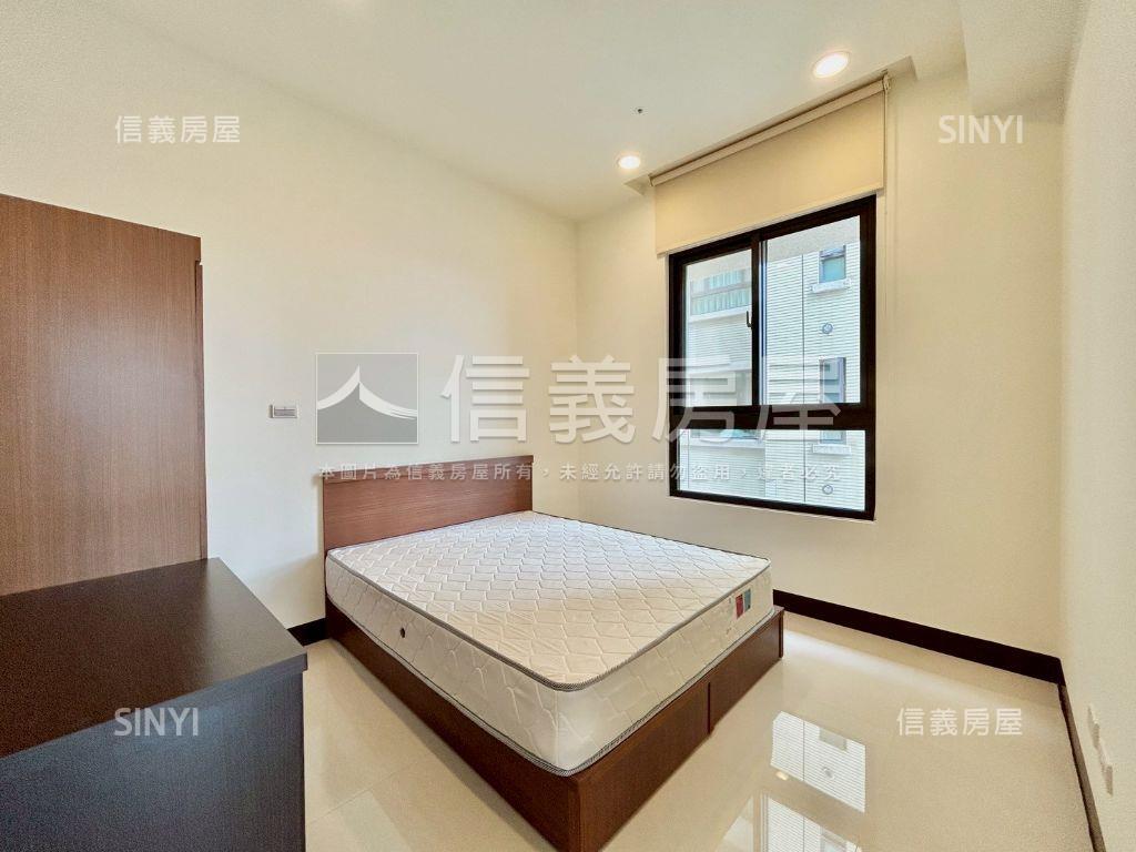 近巨城雙車位質感景觀戶房屋室內格局與周邊環境
