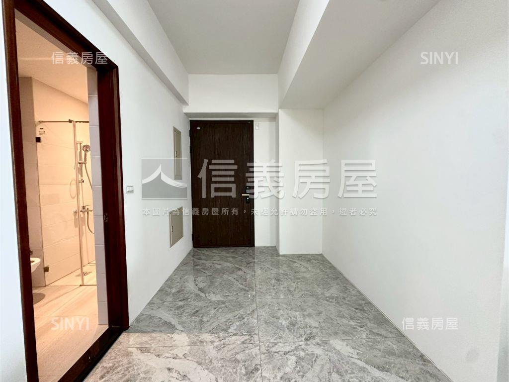 近北區主建物約６０坪雙車房屋室內格局與周邊環境