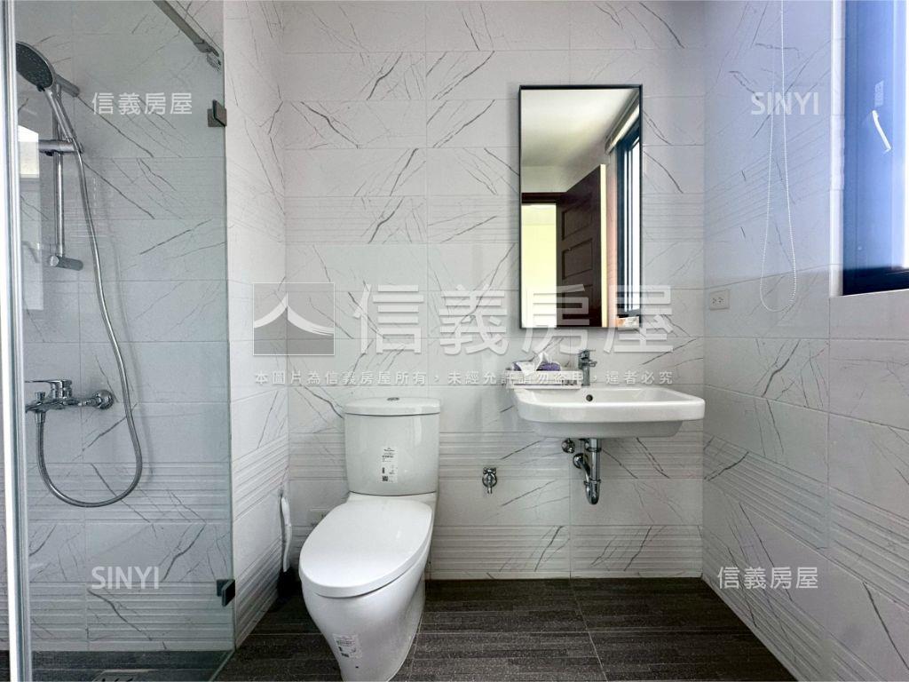 近北區主建物約６０坪雙車房屋室內格局與周邊環境