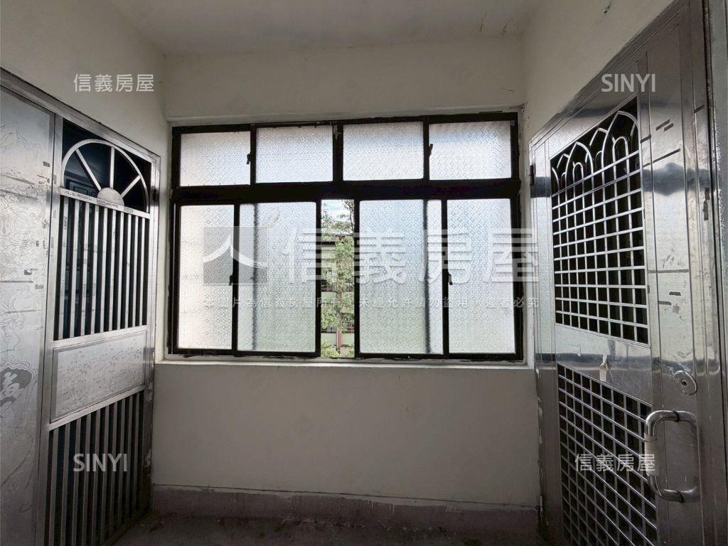 稀有大坪數低總價邊間公寓房屋室內格局與周邊環境