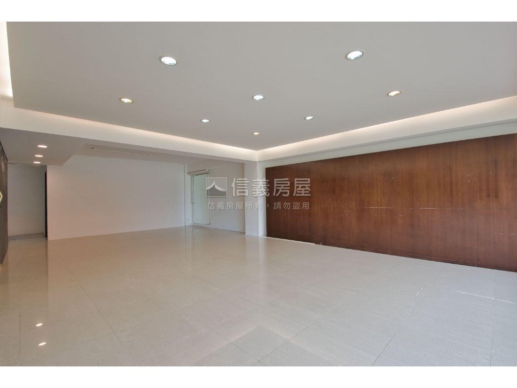兩廳院景觀戶●中正附小房屋室內格局與周邊環境