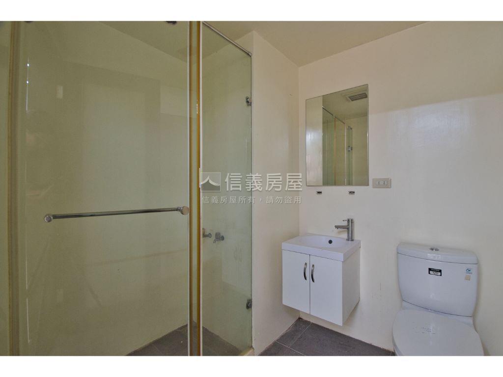 兩廳院景觀戶●中正附小房屋室內格局與周邊環境