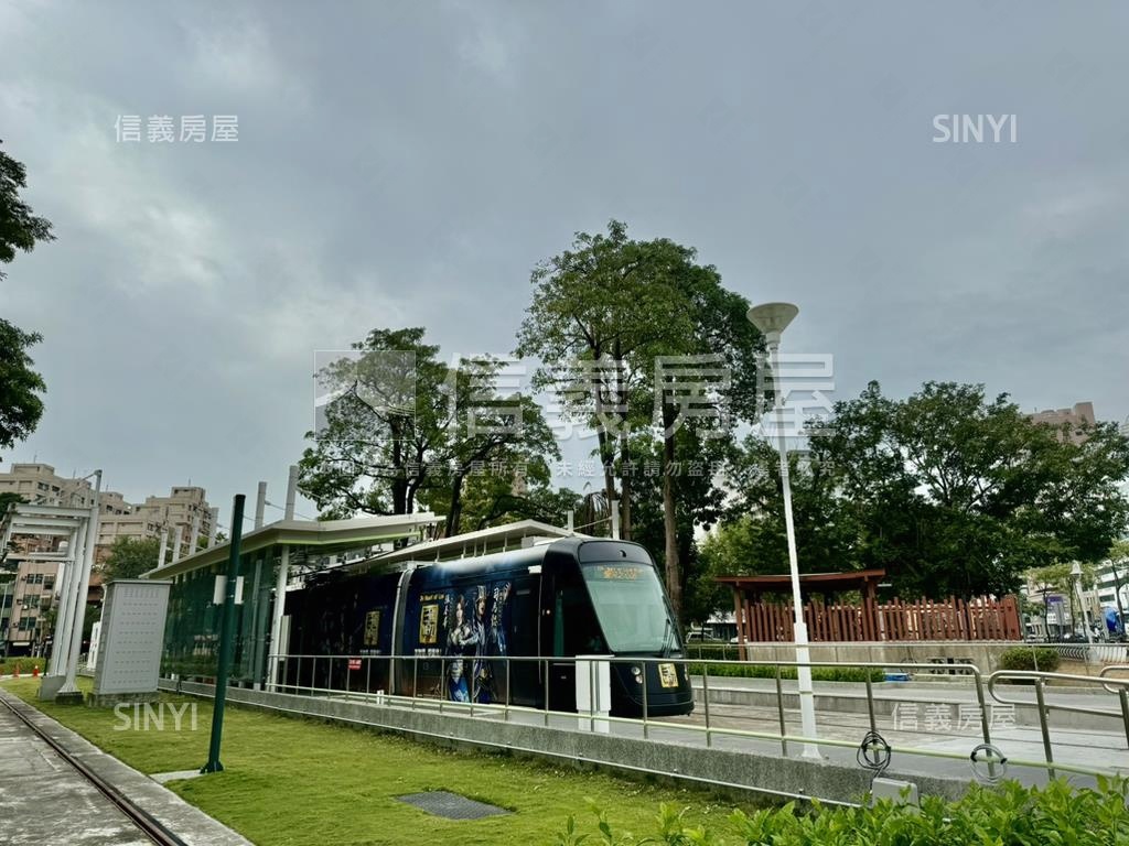 近輕軌面公園綠景一層一戶房屋室內格局與周邊環境
