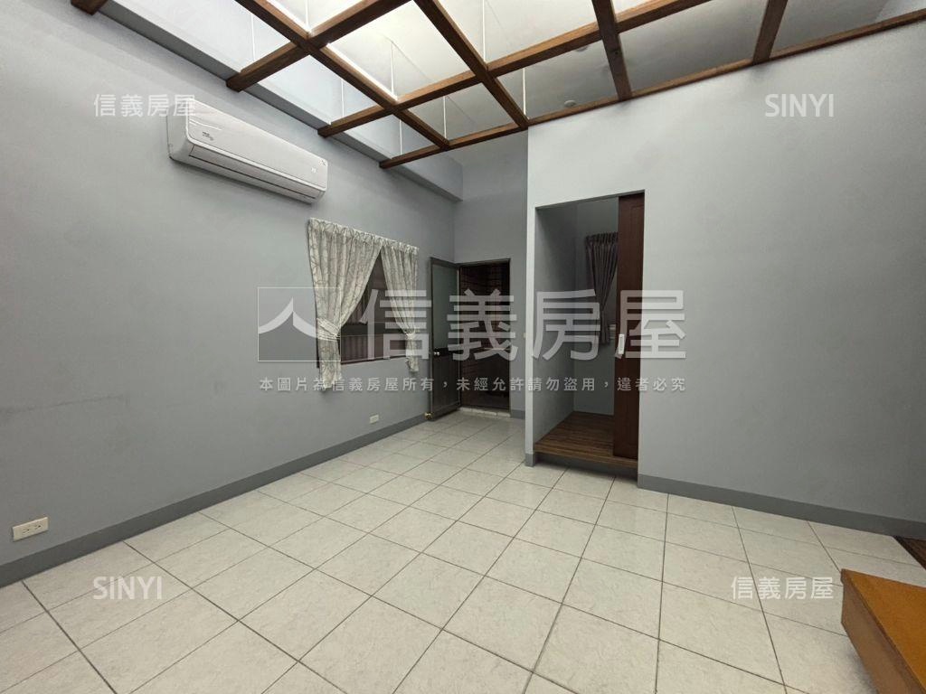 ★近洲際免整理三房車位★房屋室內格局與周邊環境