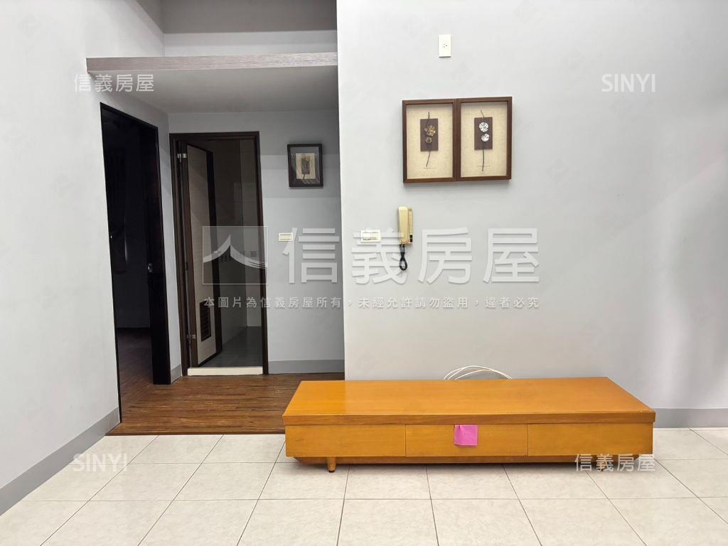 ★近洲際免整理三房車位★房屋室內格局與周邊環境