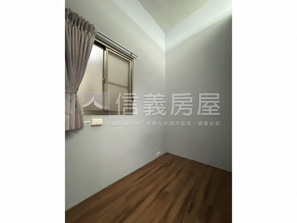 ★近洲際免整理三房車位★房屋室內格局與周邊環境