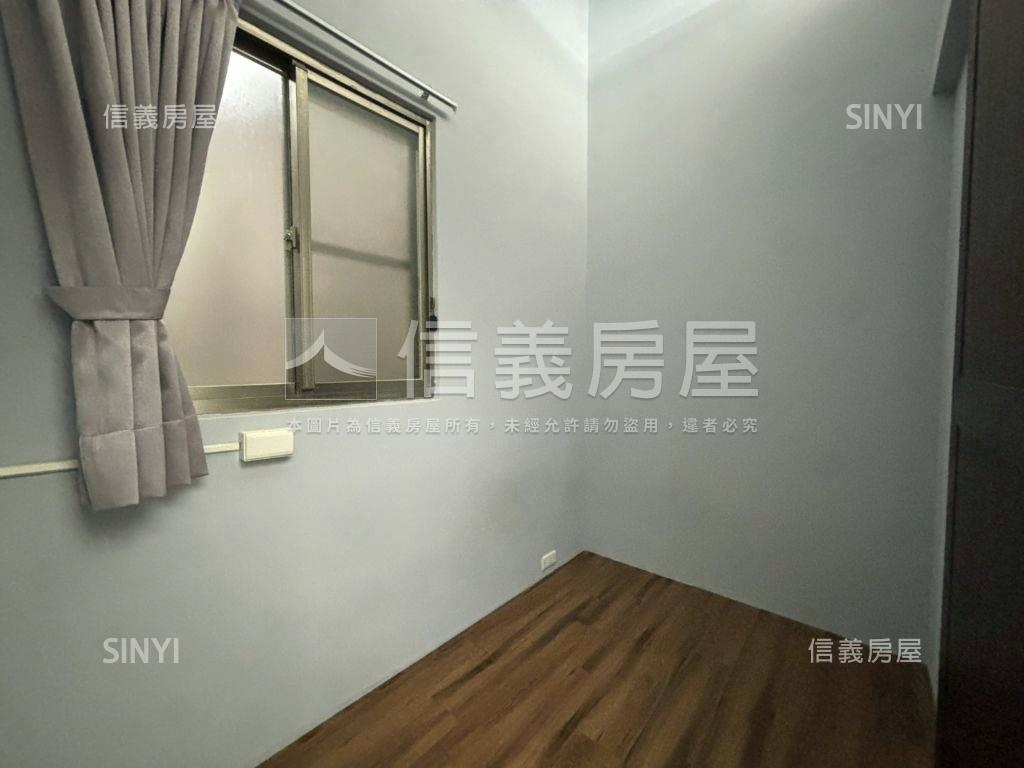 ★近洲際免整理三房車位★房屋室內格局與周邊環境