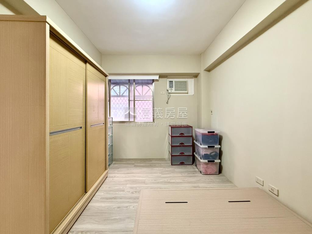 土城低總美妝方正機能三房房屋室內格局與周邊環境