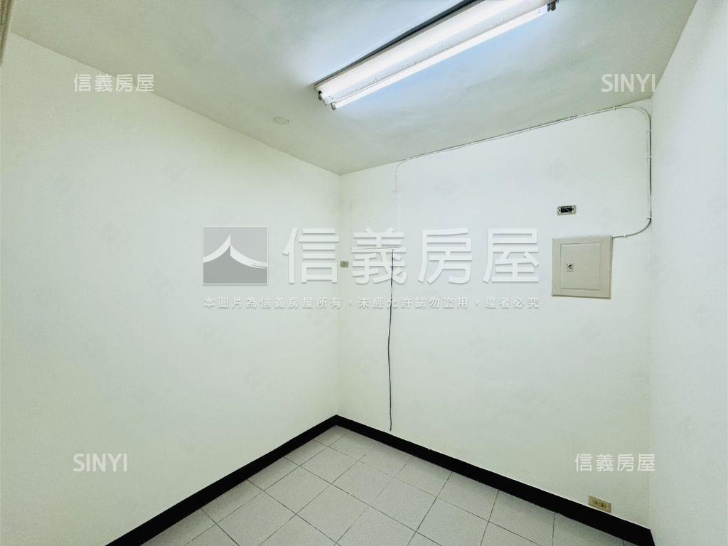 方正一樓近捷運●樂齡首選房屋室內格局與周邊環境