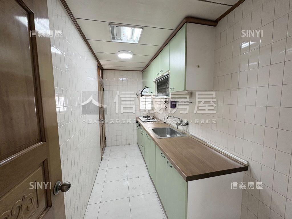 近東寧商圈屋況佳一樓寓房屋室內格局與周邊環境