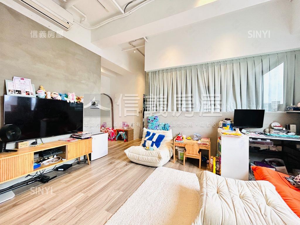 高樓二房附車位日光天際宅房屋室內格局與周邊環境