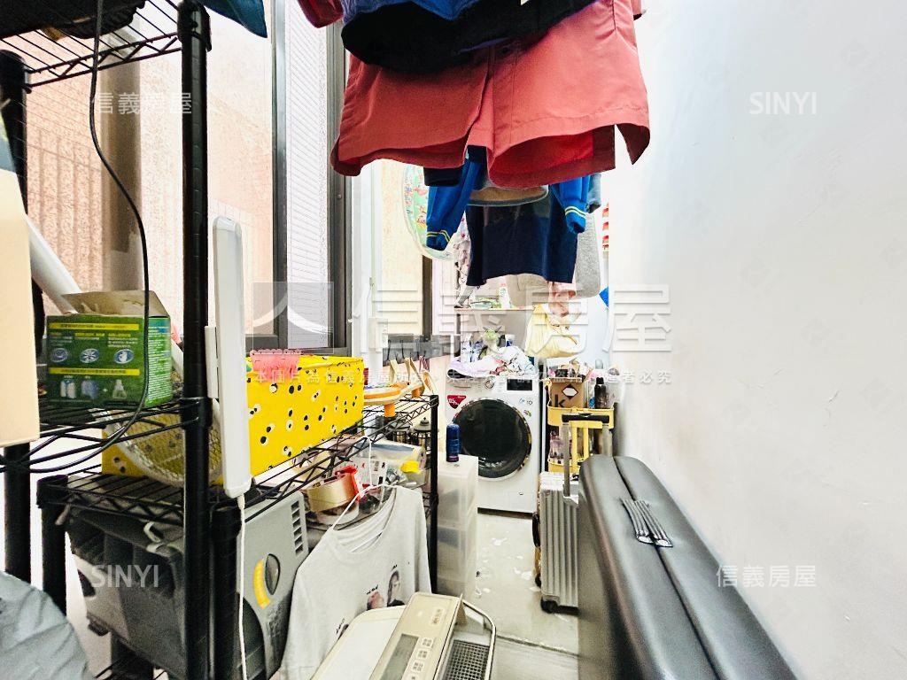 高樓二房附車位日光天際宅房屋室內格局與周邊環境