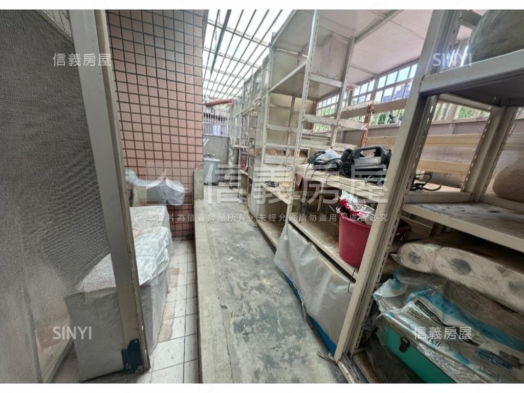 明星冠倫花園一樓房屋室內格局與周邊環境