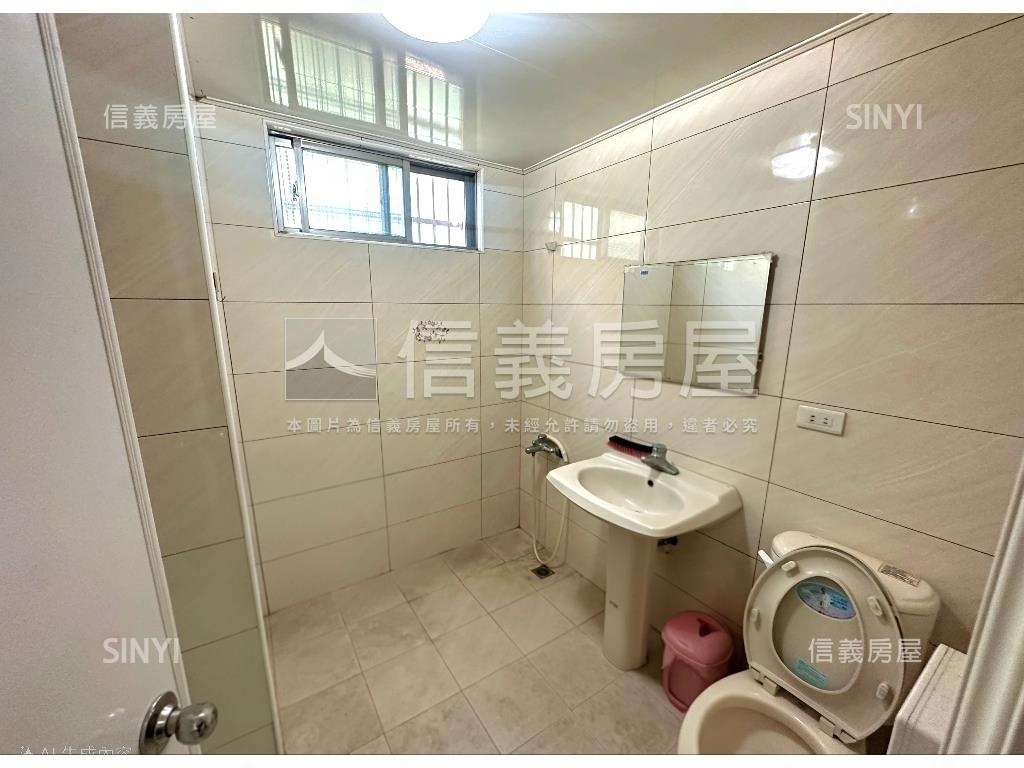 明星冠倫花園一樓房屋室內格局與周邊環境