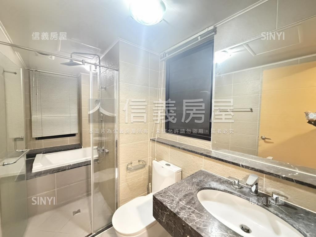 丹麥大空間雙車位房屋室內格局與周邊環境