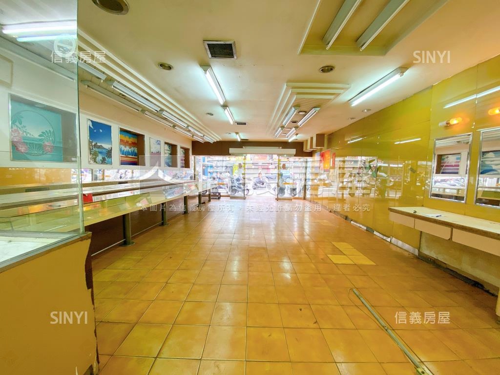 ●顯眼●透天傳家金店面房屋室內格局與周邊環境